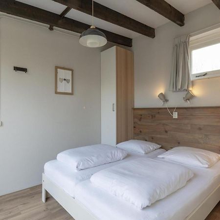 Contemporary Bungalow With Garden Sint Maartensvlotbrug Εξωτερικό φωτογραφία