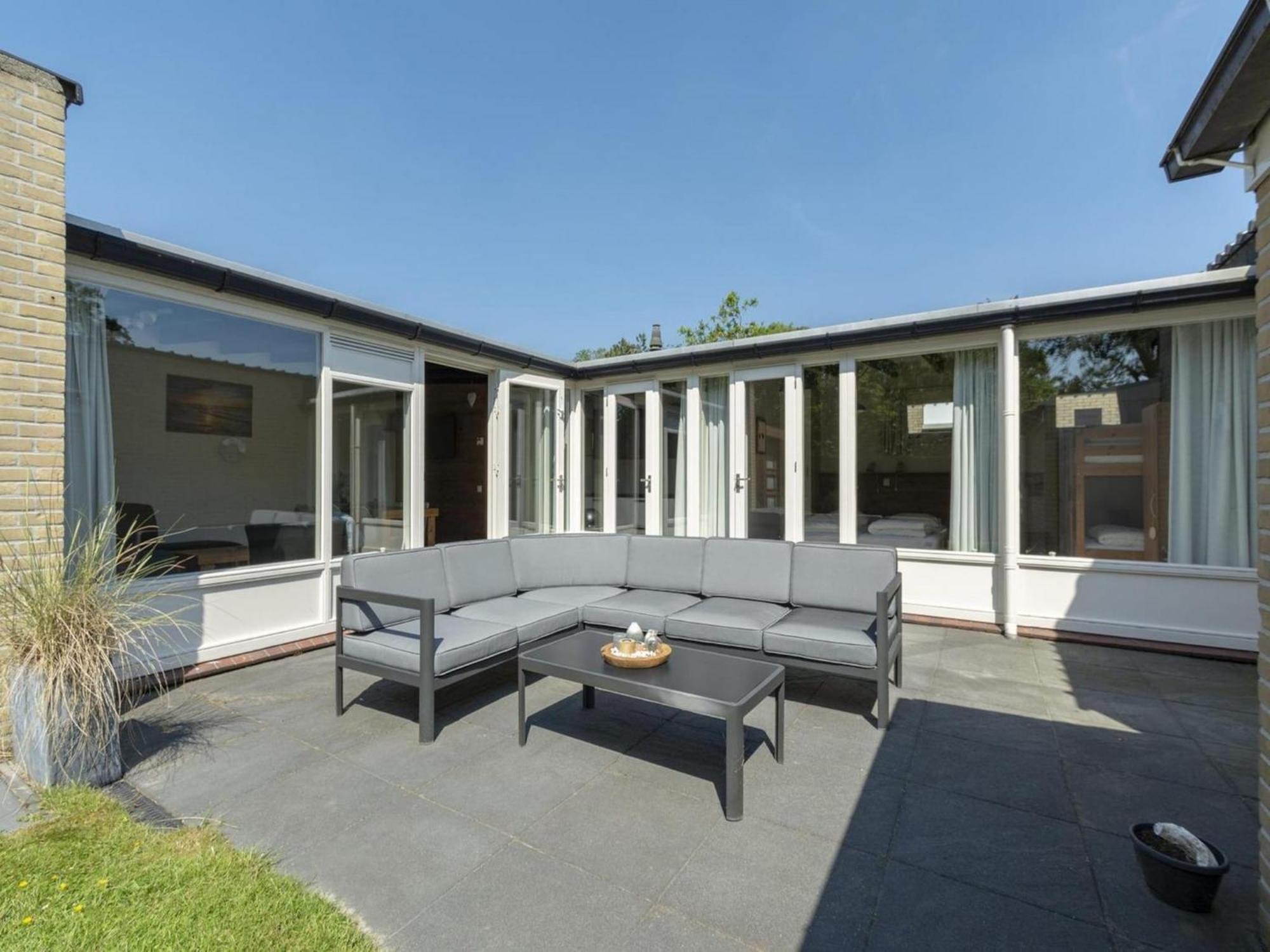 Contemporary Bungalow With Garden Sint Maartensvlotbrug Εξωτερικό φωτογραφία